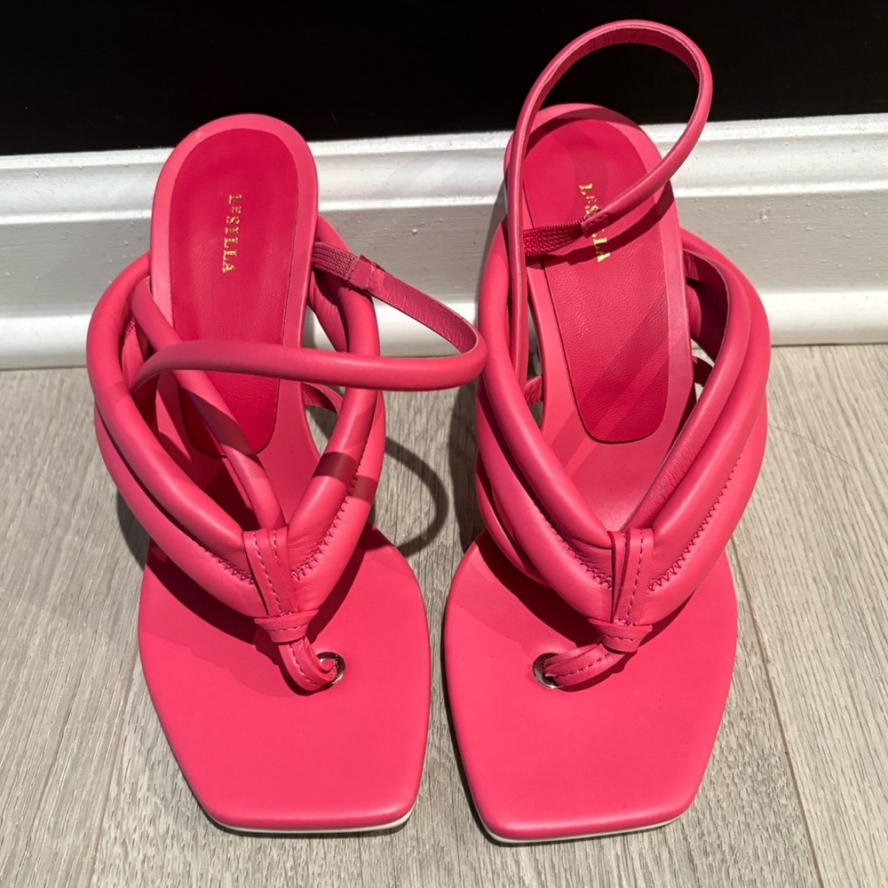 Le silla pink heels